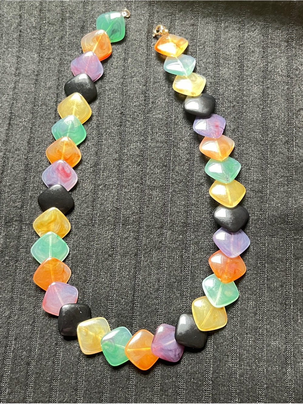 Vintage 1980s Avon Polished Lucite Multicolor Necklace – 19”